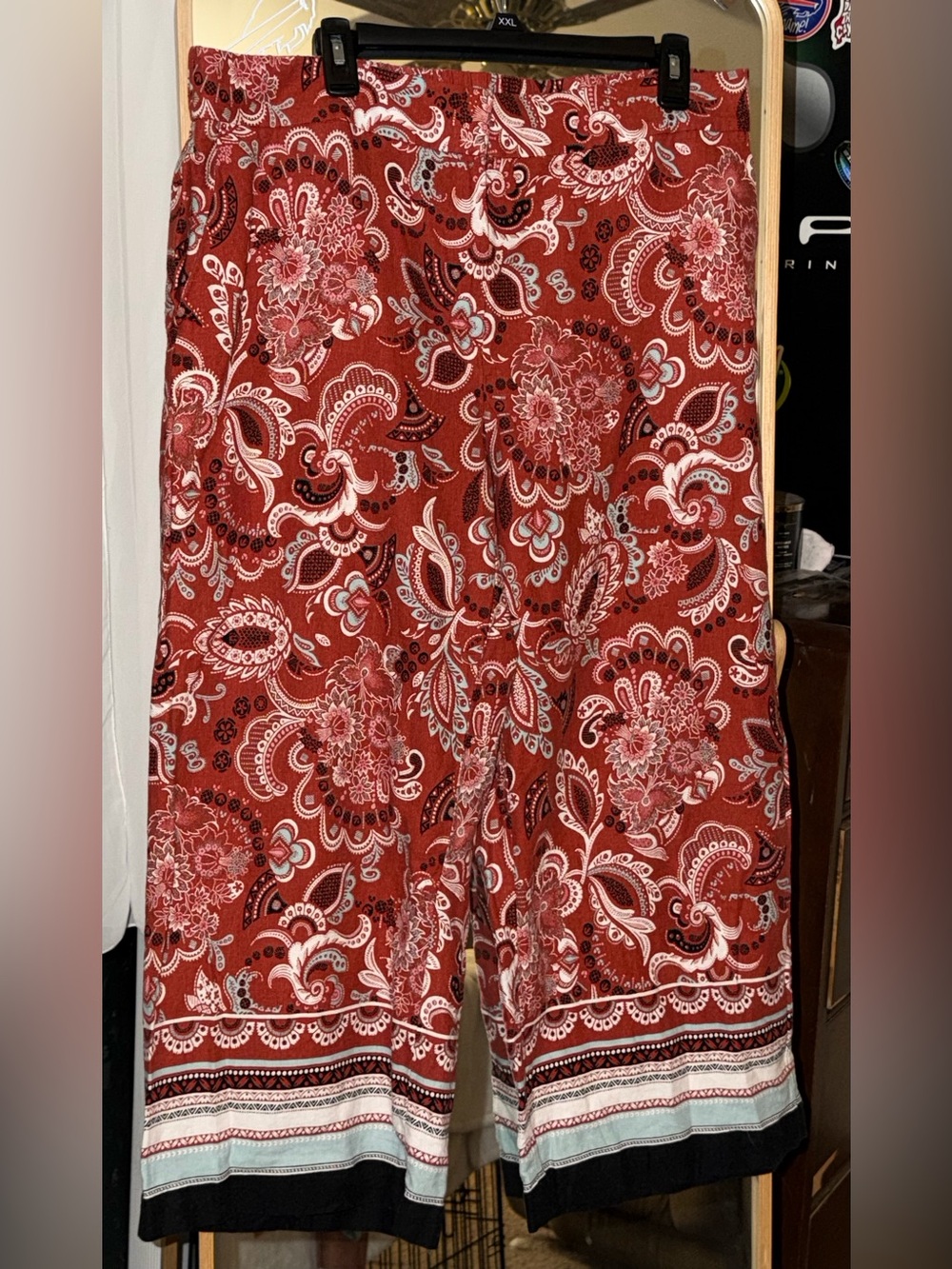 Ann Taylor Red Paisley Print Pants